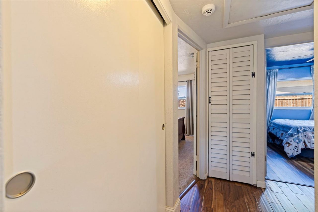 280 38th Avenue Se, Saint Petersburg, FL 33705 Photo