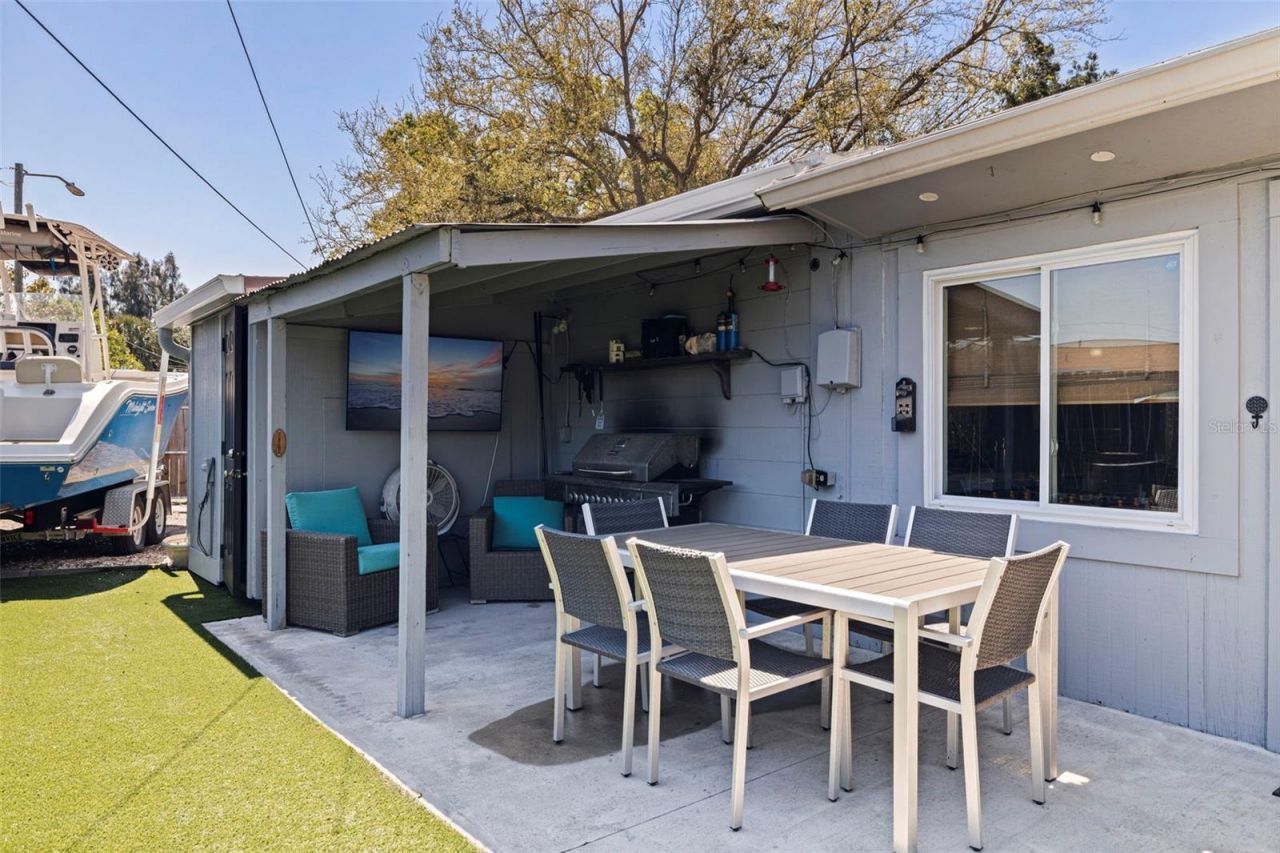 280 38th Avenue Se, Saint Petersburg, FL 33705 Photo