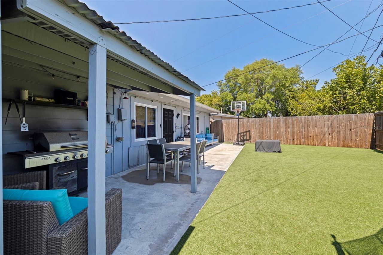 280 38th Avenue Se, Saint Petersburg, FL 33705 Photo