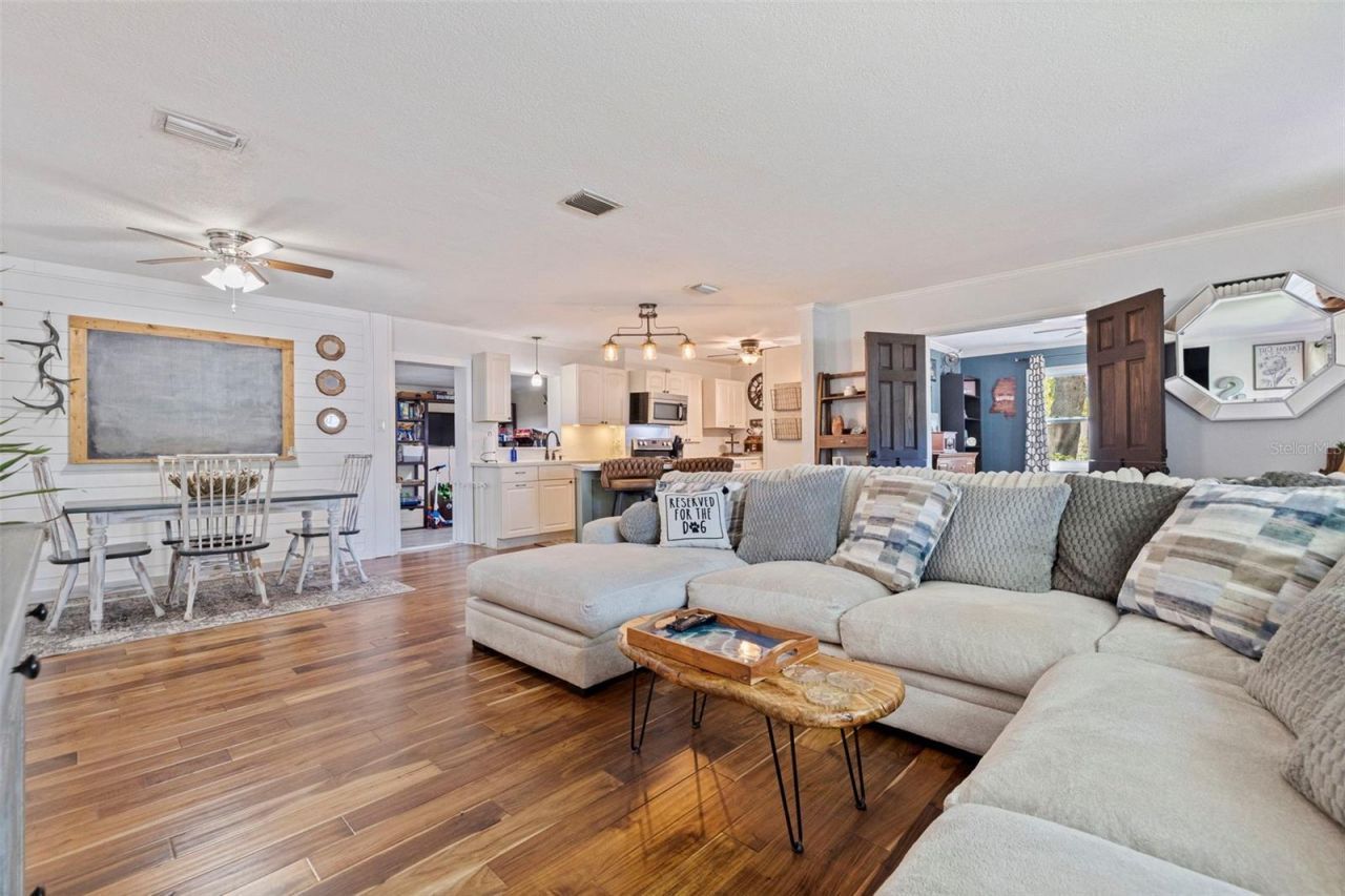 280 38th Avenue Se, Saint Petersburg, FL 33705 Photo