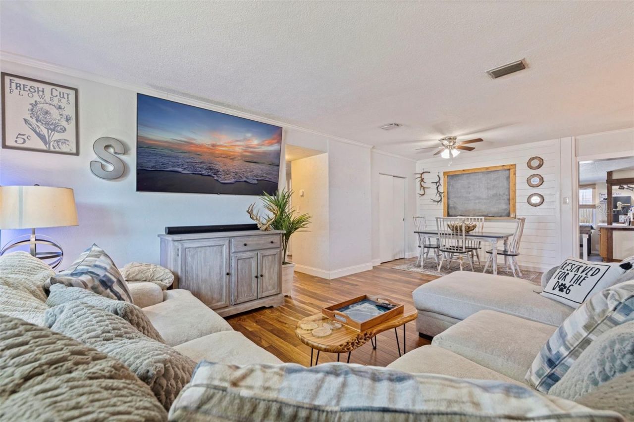 280 38th Avenue Se, Saint Petersburg, FL 33705 Photo