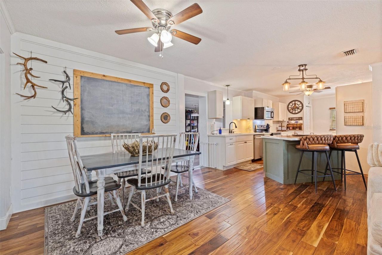 280 38th Avenue Se, Saint Petersburg, FL 33705 Photo