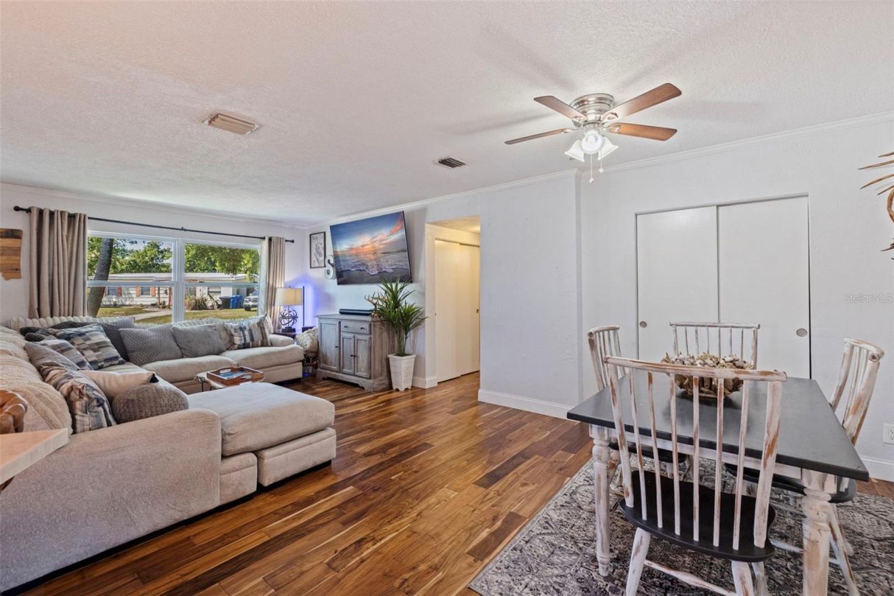 280 38th Avenue Se, Saint Petersburg, FL 33705 Photo