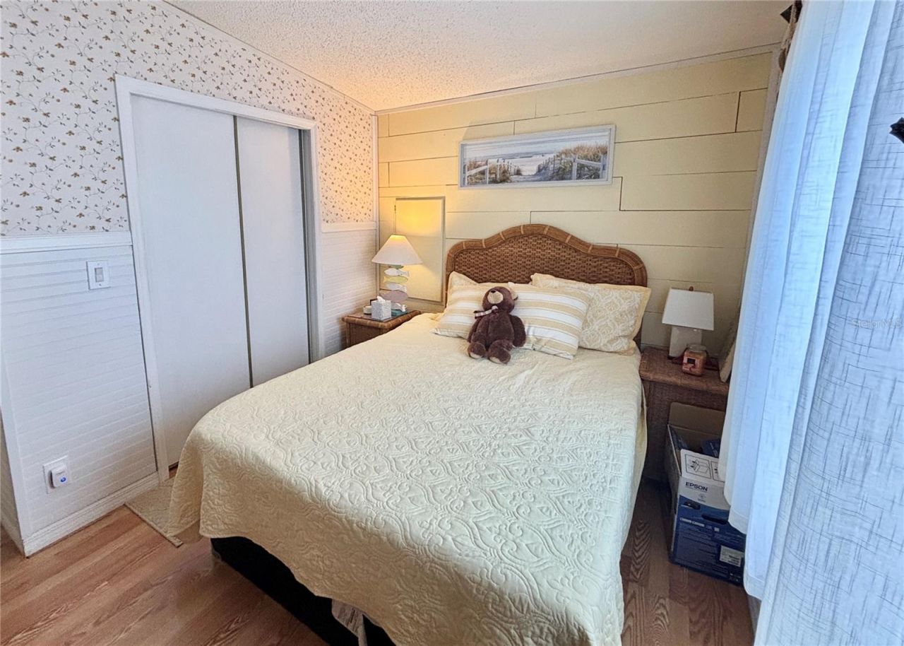 102 Americana Court Ne, Unit 206, Saint Petersburg, FL 33702 Photo