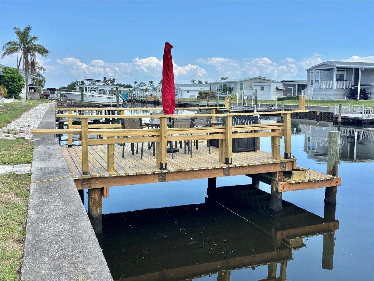 102 Americana Court Ne, Unit 206, Saint Petersburg, FL 33702 Photo