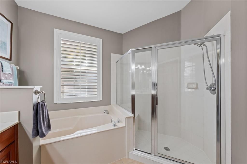 20231 Burnside Pl, Unit 402, Estero, FL 33928 Photo