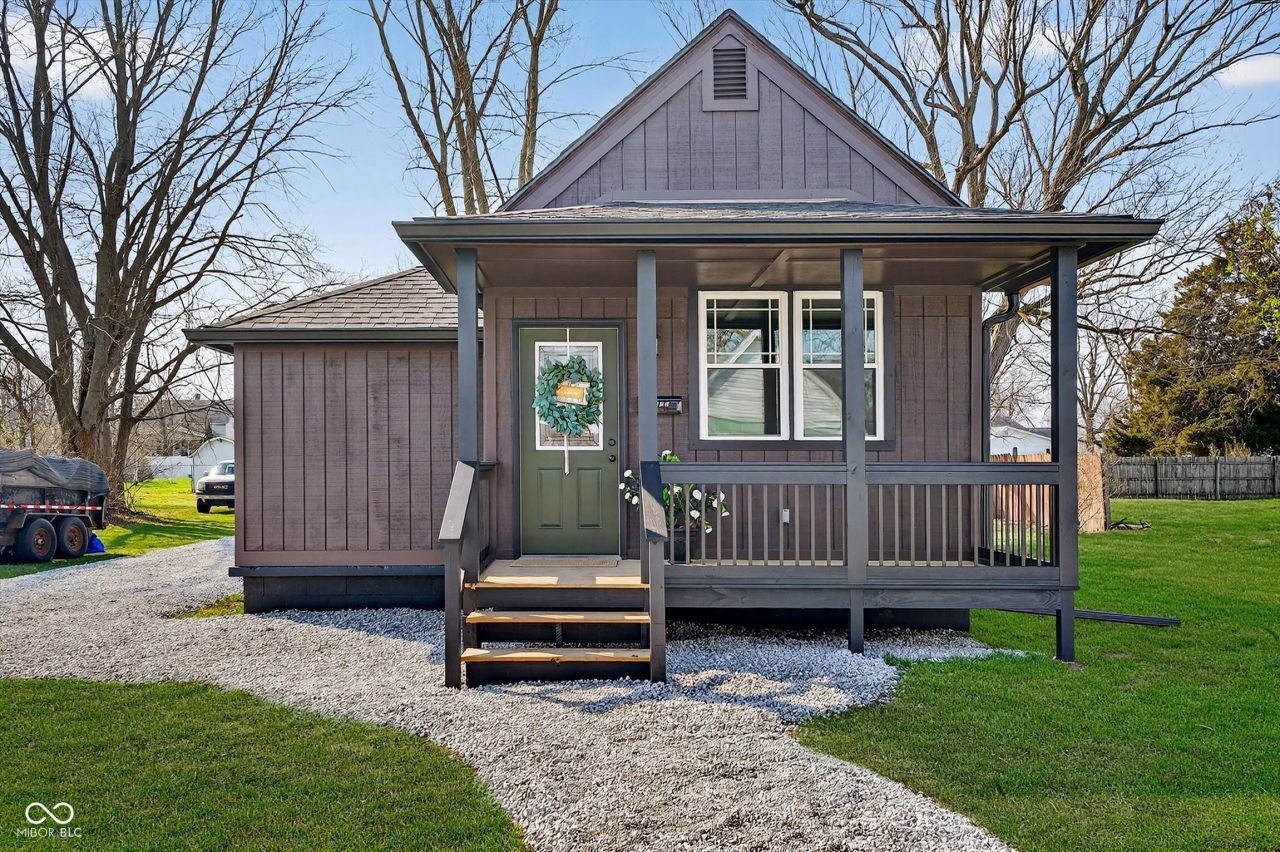 2015 N F Street, Elwood, IN 46036 Main Photo