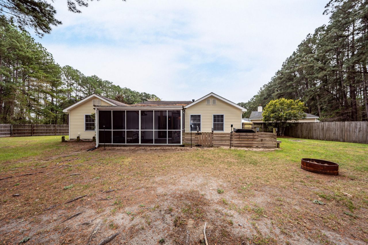 1201 Raptor Drive Photo 24