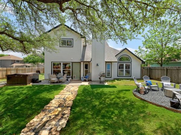 901 Oakcrest CIR, Cedar Park, TX 78613