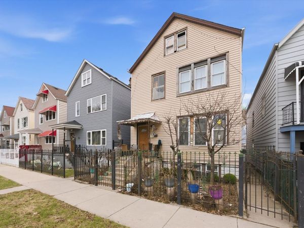 4937 S Hoyne Avenue , Chicago, IL 60609