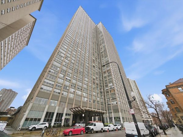 655 W Irving Park Road , Unit 5502, Chicago, IL 60613