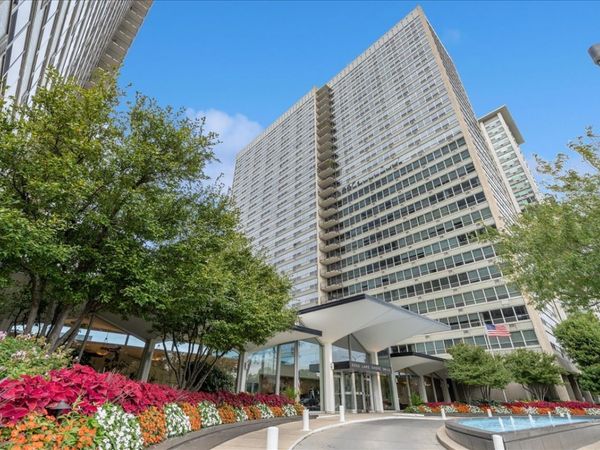 3550 N Lake Shore Drive , Unit 1902, Chicago, IL 60657
