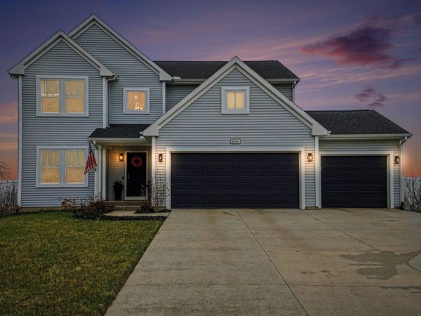 6106 Longhorn Trail, Stevensville, MI 49127