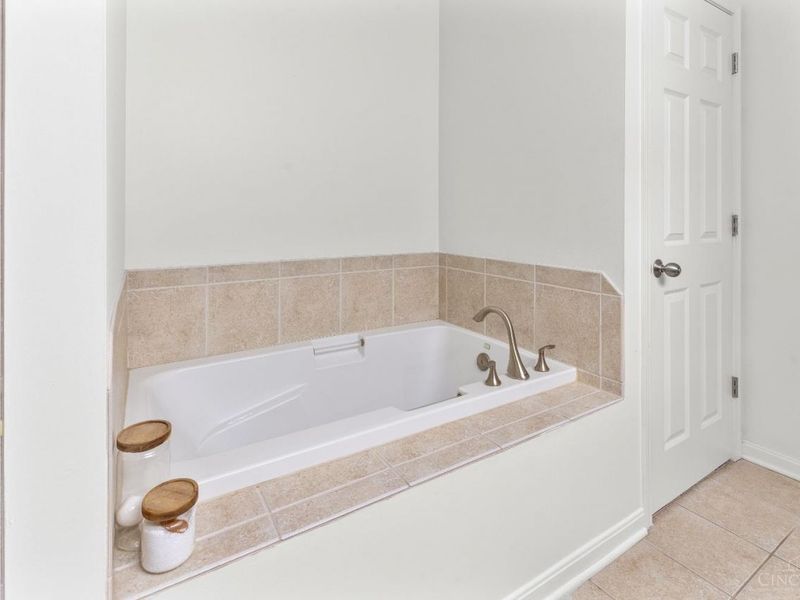 3450 Golden Avenue, Unit 2, Cincinnati, OH 45226 Photo 20