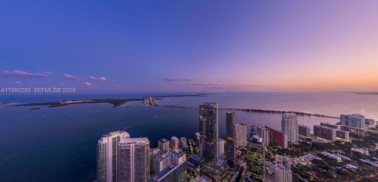 1210 Brickell Ave , Unit 7001, Miami, FL 33131 Photo