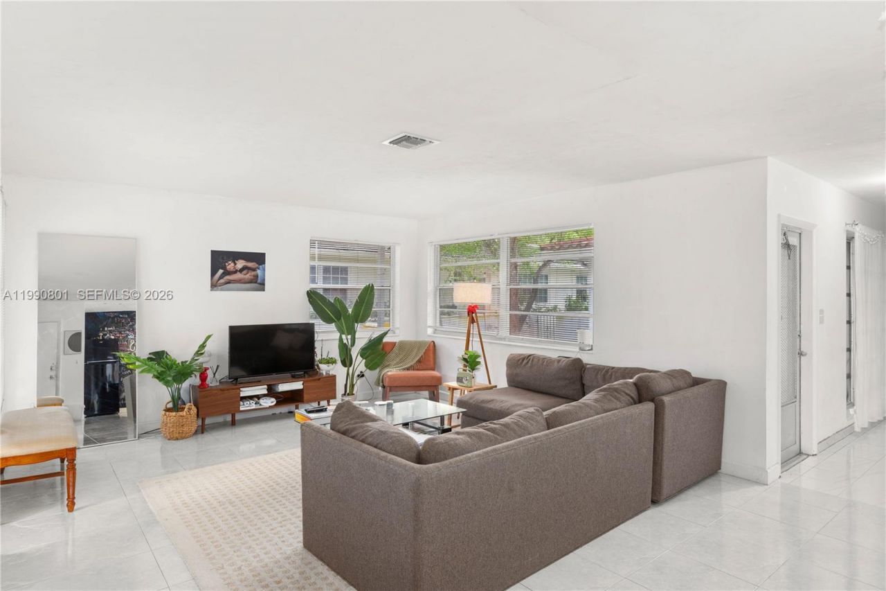 5921 Turin St, Coral Gables, FL 33146 Photo