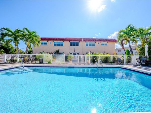 221 SE 9th Ave , Unit 202, Pompano Beach, FL 33060