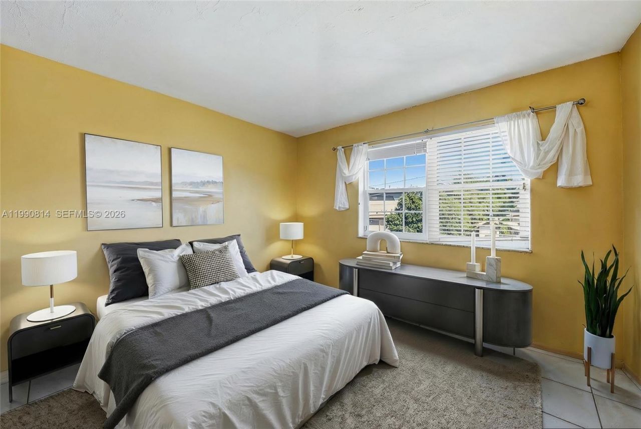 221 SE 9th Ave , Unit 202, Pompano Beach, FL 33060 Photo