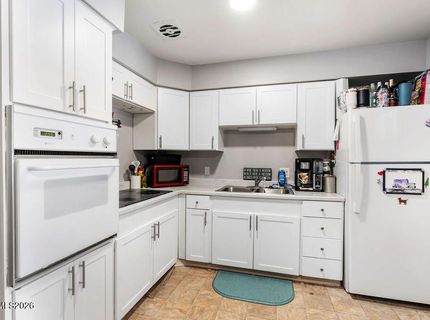 1081 Brinkby Avenue, Reno, NV 89509 Photo