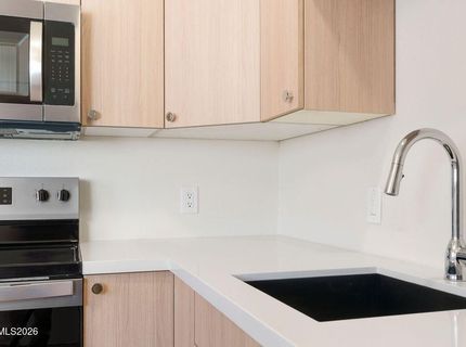 1081 Brinkby Avenue, Reno, NV 89509 Photo