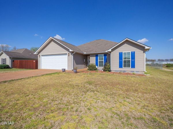 255 N Taylor Drive , Bells, TN 38006