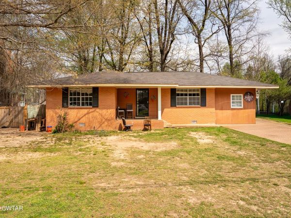 205 Holiday Drive , Jackson, TN 38305