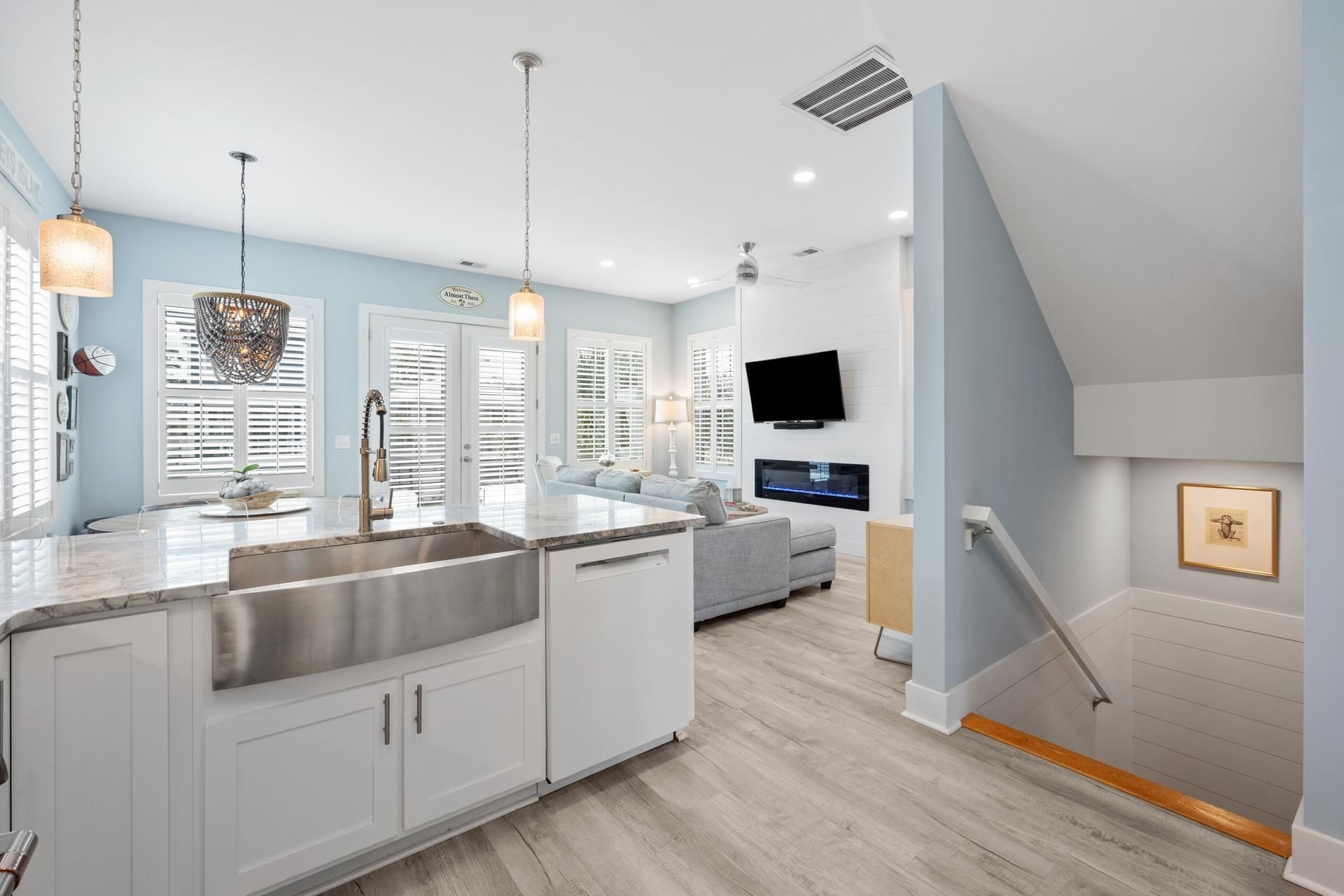 103 Clam Digger Loop Photo 4