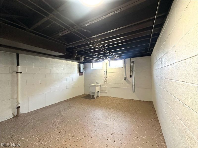 4507 E Frontenac Drive, Warrensville Heights, OH 44128 Photo 10