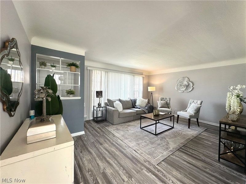 4507 E Frontenac Drive, Warrensville Heights, OH 44128 Photo 3