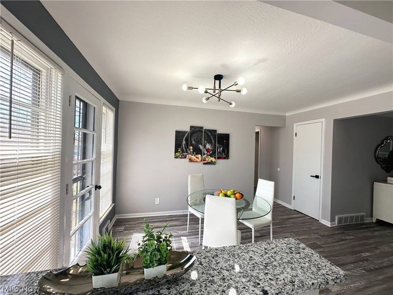 4507 E Frontenac Drive, Warrensville Heights, OH 44128 Photo 4