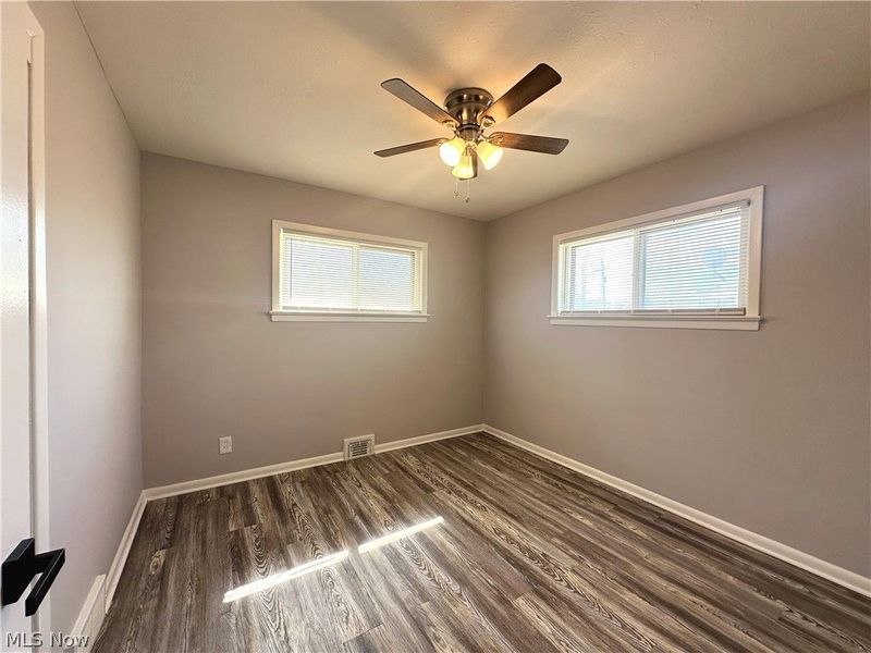 4507 E Frontenac Drive, Warrensville Heights, OH 44128 Photo 8