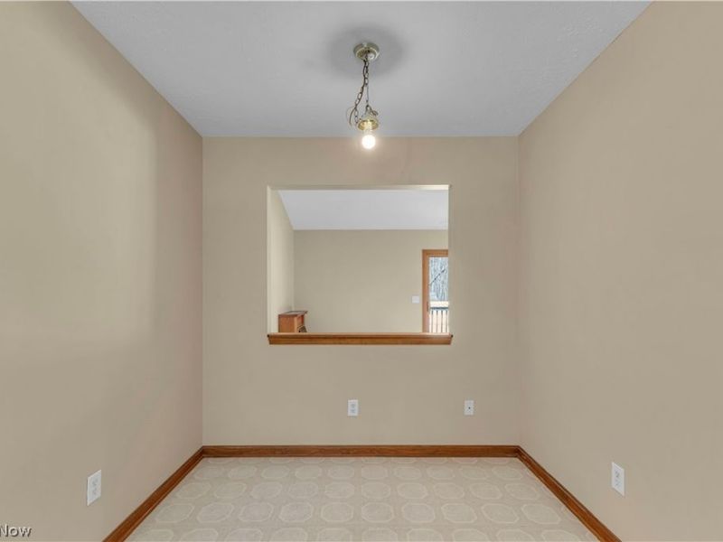 586 Abbe Road, Sheffield Lake, OH 44054 Photo 13