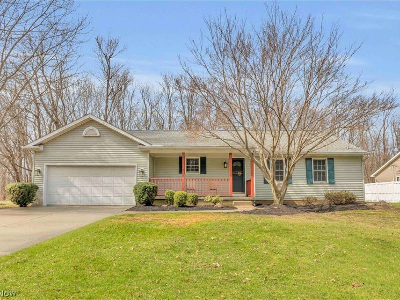 586 Abbe Road, Sheffield Lake, OH 44054 Photo 2