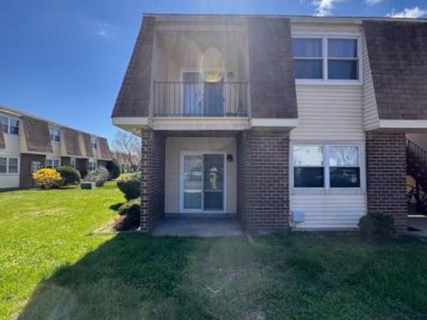 13 -6 FLORENCE TOLLGATE, Unit 6, BURLINGTON, NJ 08016