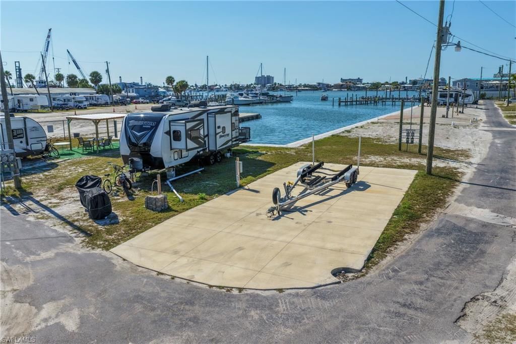 19281 #8 San Carlos Blvd, Fort Myers Beach, FL 33931 Photo