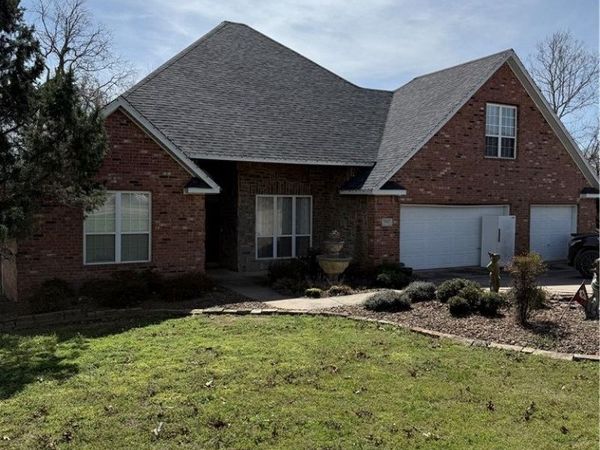 2983 Wagon Wheel Road , Springdale, AR 72762