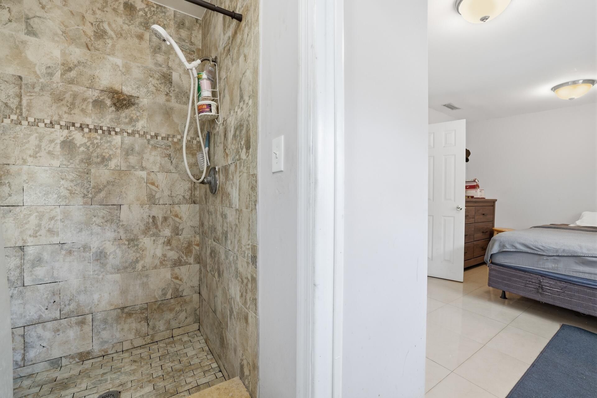 6600 Garden Avenue, West Palm Beach, FL 33405 Photo