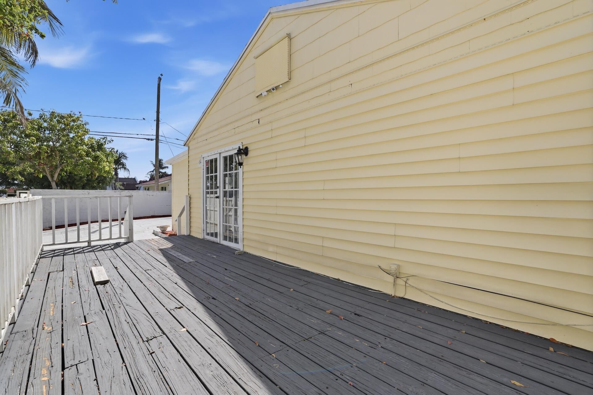 6600 Garden Avenue, West Palm Beach, FL 33405 Photo