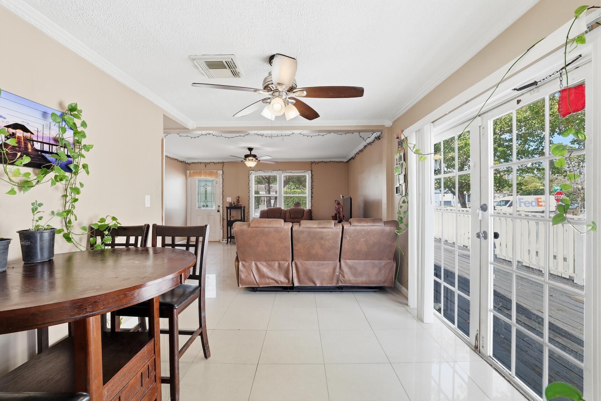 6600 Garden Avenue, West Palm Beach, FL 33405 Photo