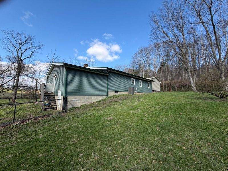 12519 Pleasant Valley Road, Rockbridge, OH 43149 Photo 30
