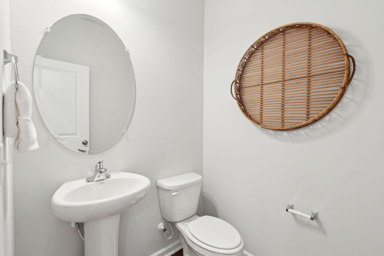 428 Swaying Pine Lane Photo 33