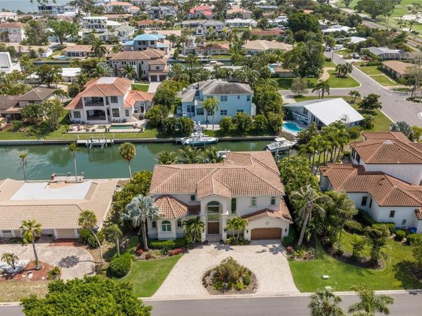 510 BOWSPRIT LANE, LONGBOAT KEY, FL 34228