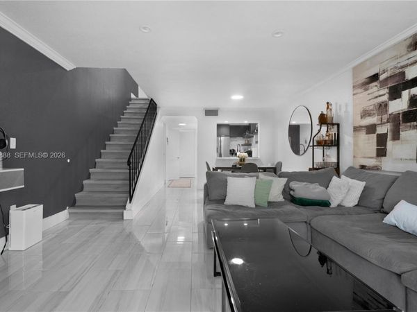 9956 SW 88th St, Unit 128-1, Miami, FL 33176