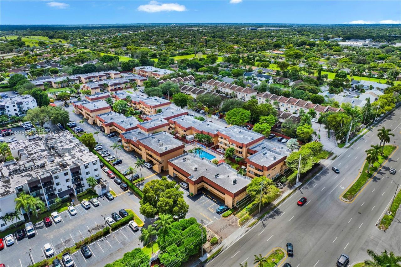 9956 SW 88th St, Unit 128-1, Miami, FL 33176 Photo