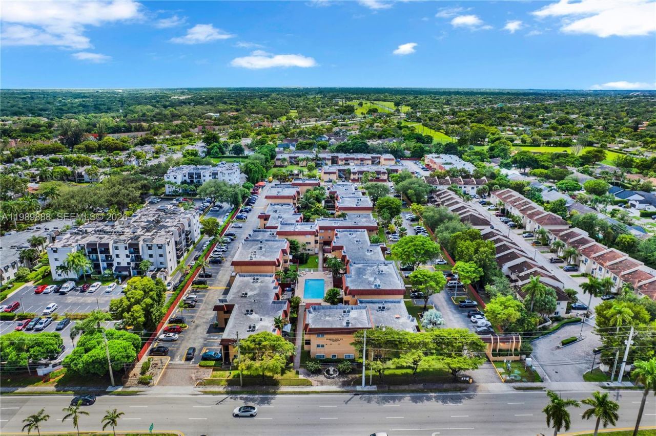 9956 SW 88th St, Unit 128-1, Miami, FL 33176 Photo