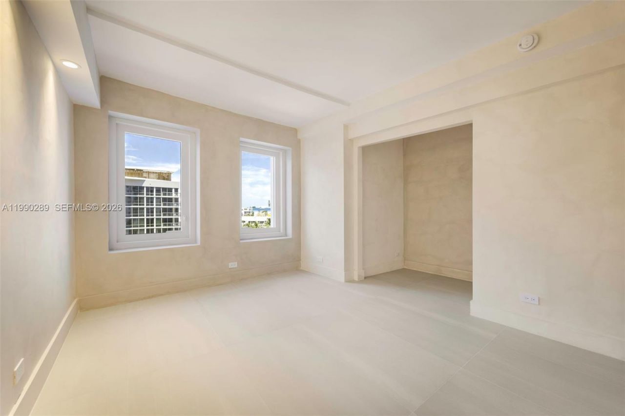 2301 Collins Ave , Unit 526, Miami Beach, FL 33139 Photo