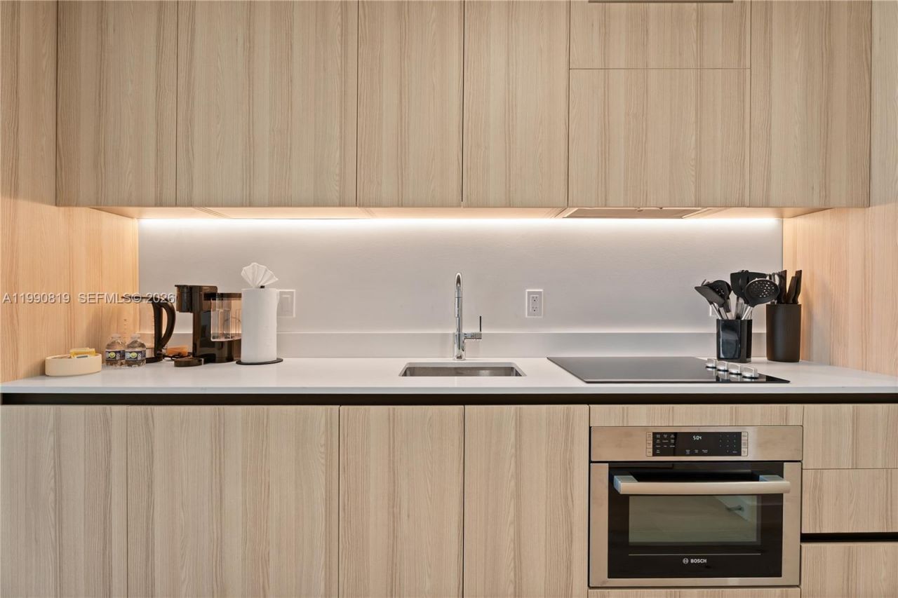 225 N Miami Ave, Unit 1003, Miami, FL 33128 Photo