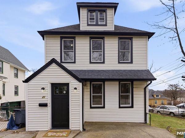 21 Overpeck Avenue, RIDGEFIELD PARK, NJ 07660