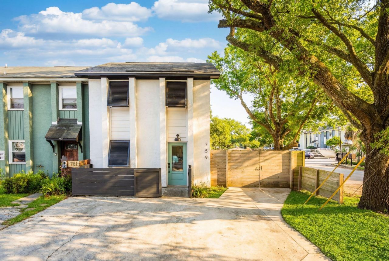 759 Center Street Photo 2