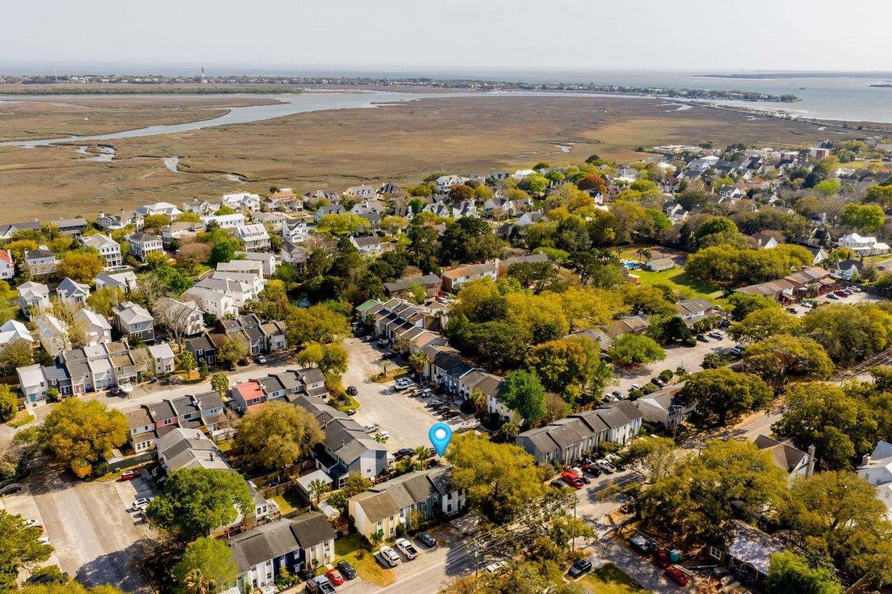 759 Center Street Photo 33